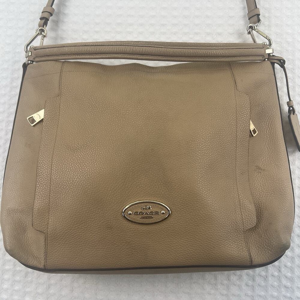 Coach Beige Pebbled Leather Shoulder Crossbody Bag Gold Hardware Removable Strap - Picture 2 of 10